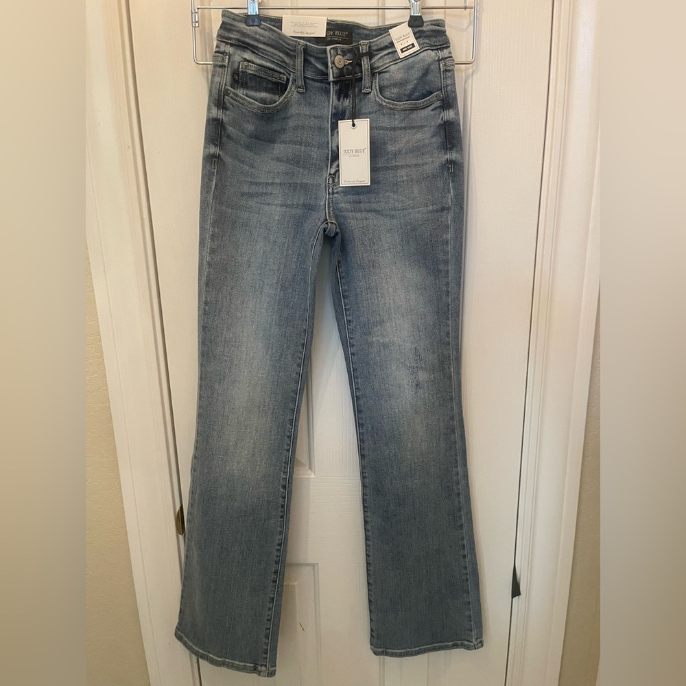 NEW Judy Blue Los Angeles Light Wash mid-rise Bootcut Jeans